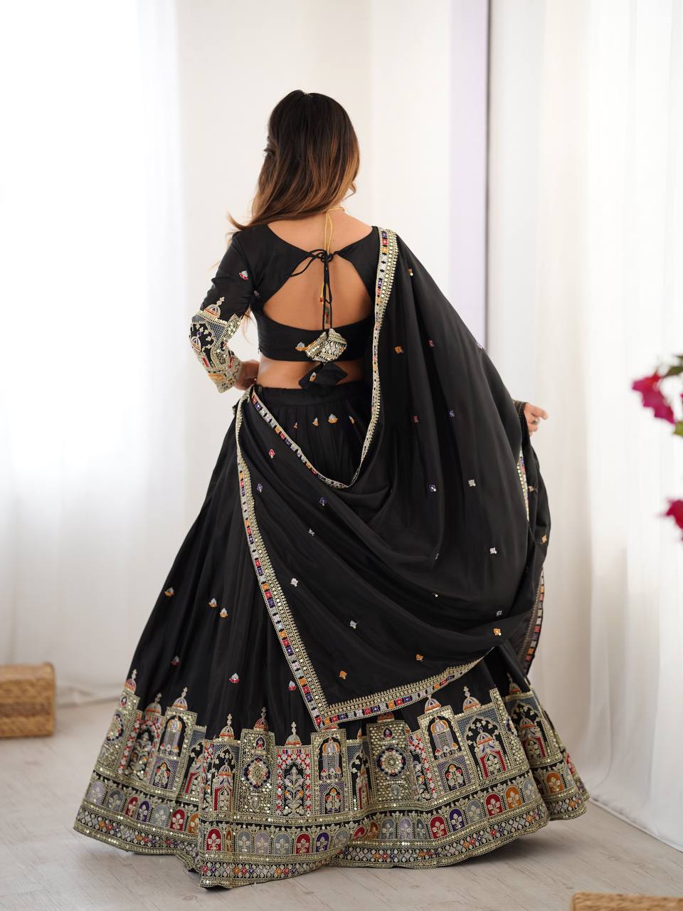 Lehenga Raatrani