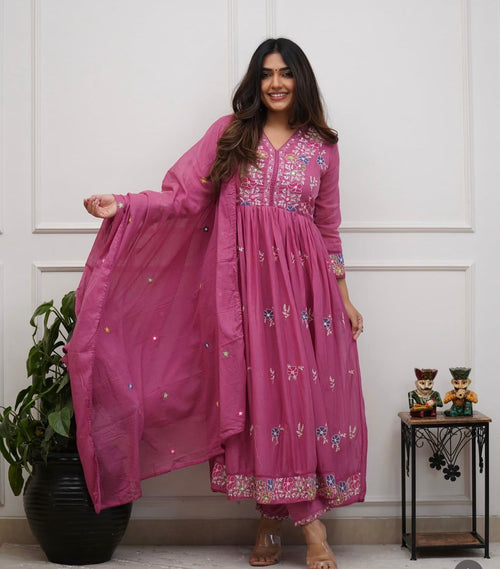 Ensemble Kurta Gulaal