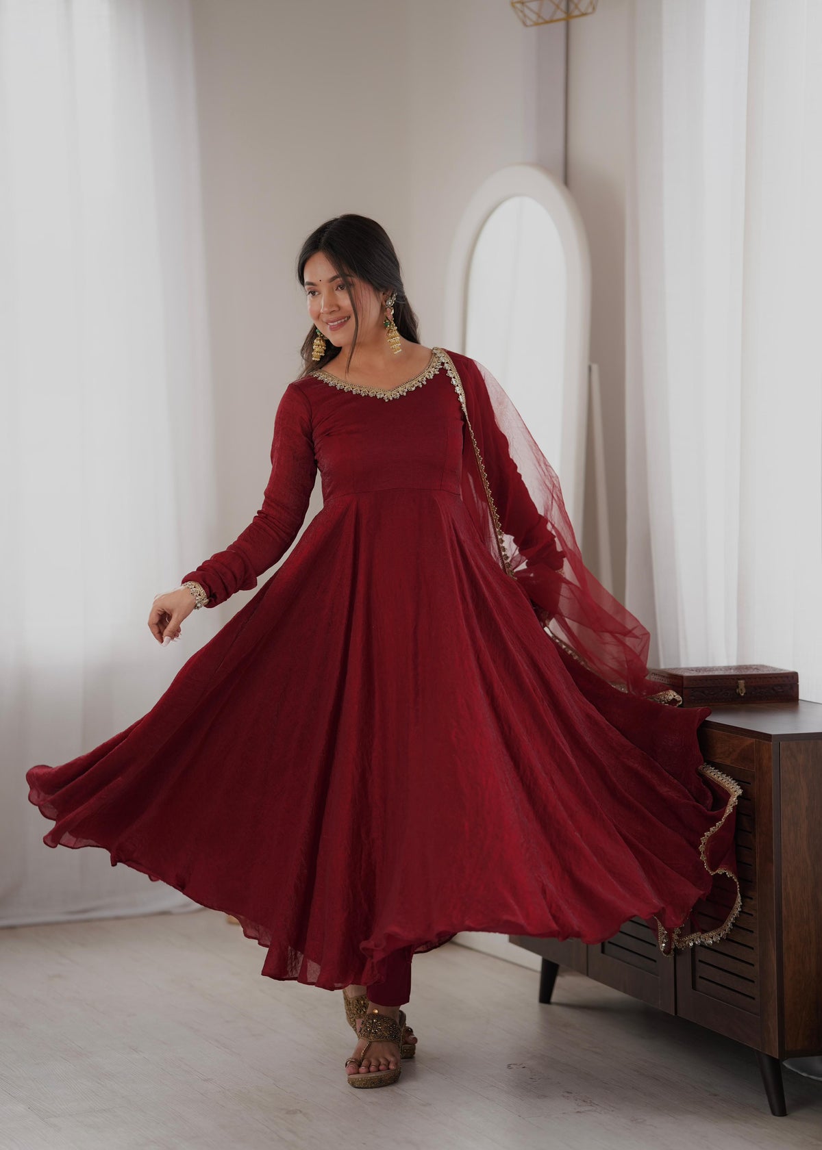 Robe Anarkali Ishq