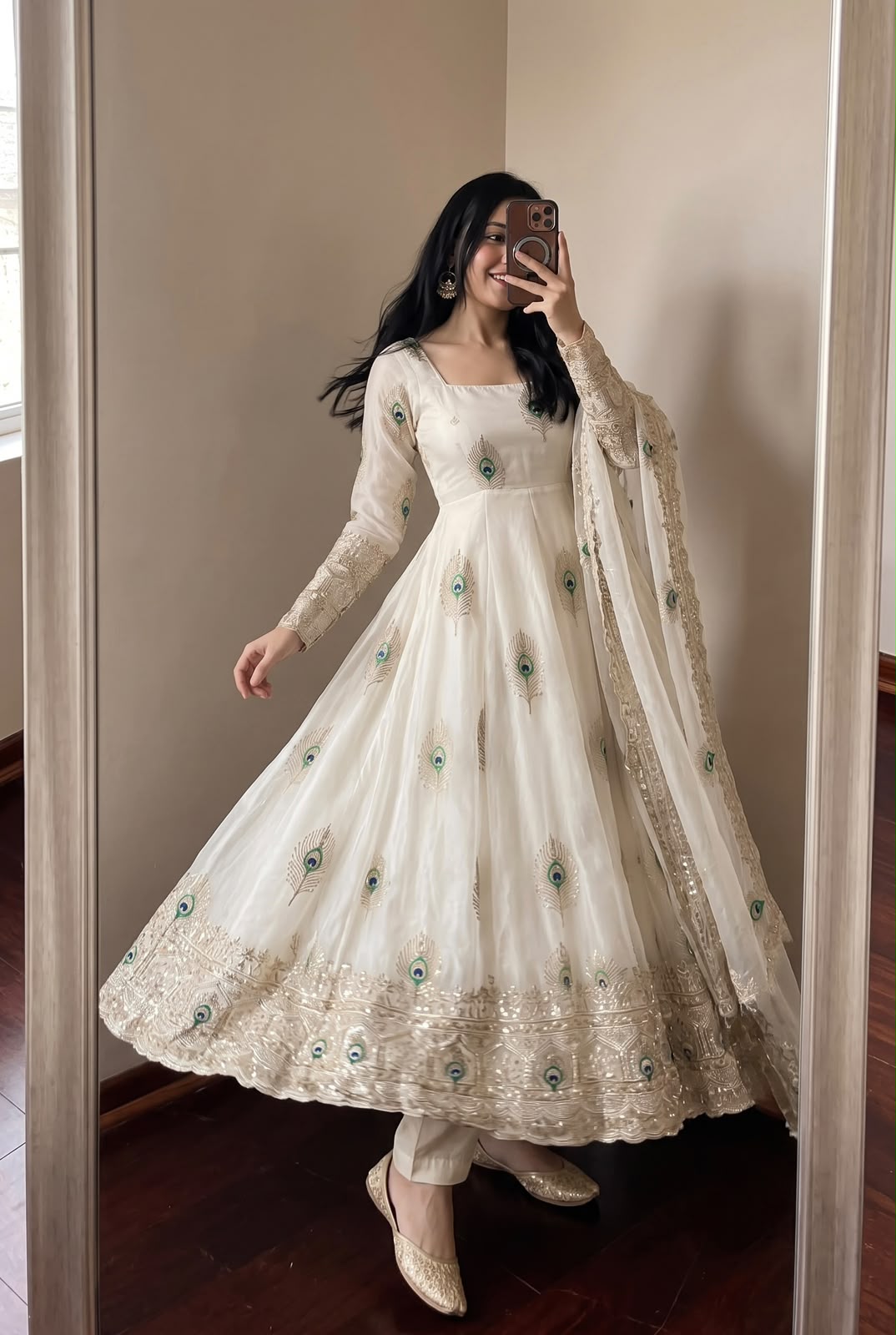 Robe Anarkali Chandni